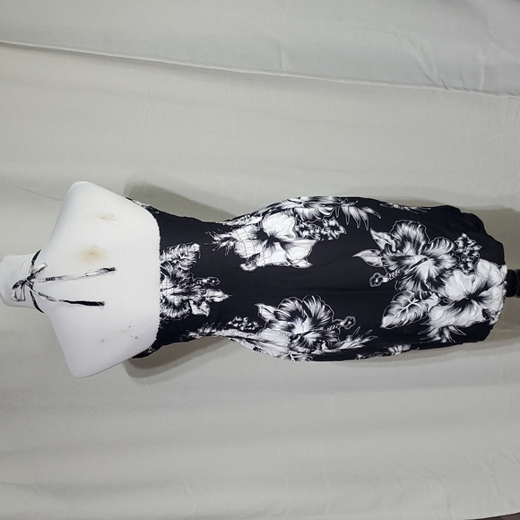 🆑️Floral sun dress - Picture 4 of 4